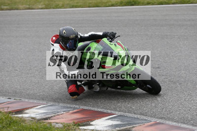 /Archiv-2024/13 22.04.2024 Plüss Moto Sport ADR/Einsteiger/unklar